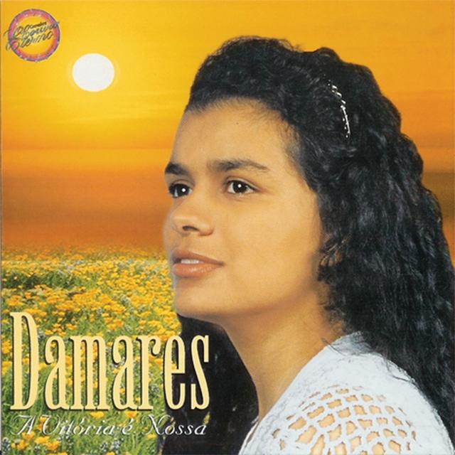 Album cover art for A Vitória É Nossa