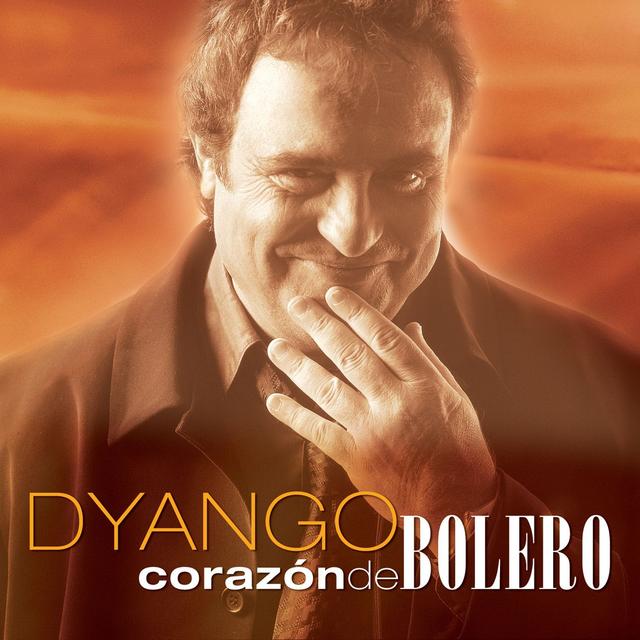 Album cover art for Corazón de Bolero